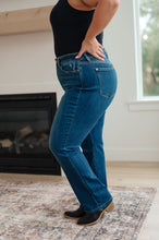 Load image into Gallery viewer, JUDY BLUE Pippa High Rise Button Fly Dad Jeans