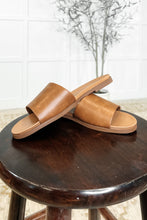 Load image into Gallery viewer, Sole Mate Slip on Sandals in Tan