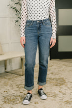 Load image into Gallery viewer, JUDY BLUE Zoey Mid Rise Billie Boyfriend Jean in Everyday Indigo