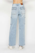 Load image into Gallery viewer, JUDY BLUE High Waist Straight Cargo Jeans