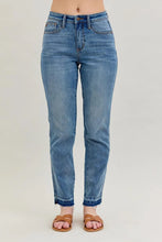 Load image into Gallery viewer, JUDY BLUE Mid Rise Rigid Magic Release Hem Jeans