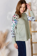 Load image into Gallery viewer, Just Go With It Printed Round Neck Top