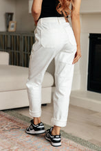 Load image into Gallery viewer, JUDY BLUE Charlene High Rise Judy Blue Jogger in Ecru