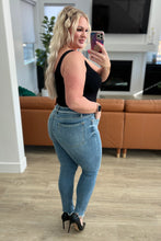 Load image into Gallery viewer, JUDY BLUE Sherry Mid Rise Release Waistband Detail Skinny