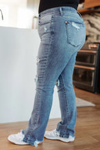 Load image into Gallery viewer, JUDY BLUE O'Hara Destroyed Straight Jeans