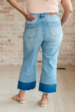 Load image into Gallery viewer, JUDY BLUE Olivia High Rise Wide Leg Crop Jeans in Medium Wash