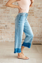 Load image into Gallery viewer, JUDY BLUE Olivia High Rise Wide Leg Crop Jeans in Medium Wash