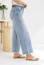 Load image into Gallery viewer, JUDY BLUE Fray Edge Wide Ankle Jeans
