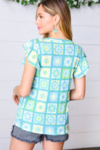 Load image into Gallery viewer, Green &amp; Blue Flower Print Flutter Sleeve Top
