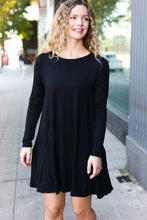 Load image into Gallery viewer, Classic Elegance Black Long Sleeve Shift Knit Dress
