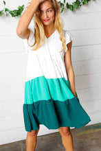 Load image into Gallery viewer, Sending My Love Color Block Midi Dress in Seafoam &amp; Emerald
