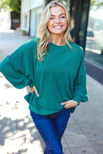 Load image into Gallery viewer, Weekend Ready Mineral Wash Rib Pullover Top in Hunter Green
