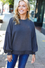 Load image into Gallery viewer, Weekend Ready Mineral Wash Rib Pullover Top in Charcoal
