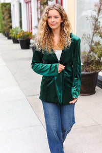 Holiday Stunner Velvet Lapel Blazer in Hunter Green