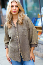 Load image into Gallery viewer, The Daily Edge Cotton Gauze Button Down Shirt in Mocha

