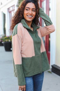 Winter Vibes Fleece Zip Up Cinched Hem Pullover in Taupe/Green