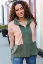 Load image into Gallery viewer, Winter Vibes Fleece Zip Up Cinched Hem Pullover in Taupe/Green
