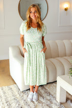 Load image into Gallery viewer, Field of Daisies Floral Print Fit &amp; Flare Sash Belt V Neck Dress in Sage
