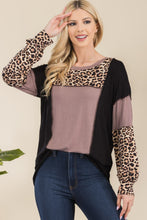 Load image into Gallery viewer, Leopard Color Block Exposed Seam Top
