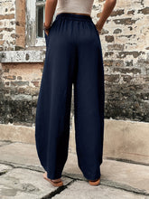 Load image into Gallery viewer, Elastic Waist Pants with Pockets
