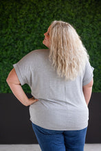 Load image into Gallery viewer, Sierra Pocket Short Sleeve Top in Grey
