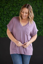 Load image into Gallery viewer, Sierra Pocket Short Sleeve Top in Dusty Purple
