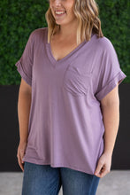 Load image into Gallery viewer, Sierra Pocket Short Sleeve Top in Dusty Purple
