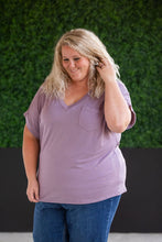 Load image into Gallery viewer, Sierra Pocket Short Sleeve Top in Dusty Purple
