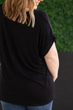 Load image into Gallery viewer, Sierra Pocket Short Sleeve Top in Black
