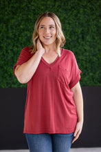 Load image into Gallery viewer, Sierra Pocket Short Sleeve Top in Terra Cotta
