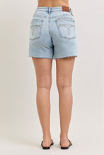 Load image into Gallery viewer, JUDY BLUE Evelyn Mid Rise Rigid Magic Dad Shorts

