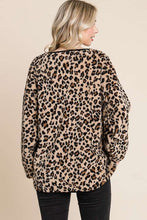 Load image into Gallery viewer, Leopard Faux Fur Round Neck Top
