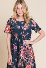 Load image into Gallery viewer, Floral Short Sleeve Maxi Dress
