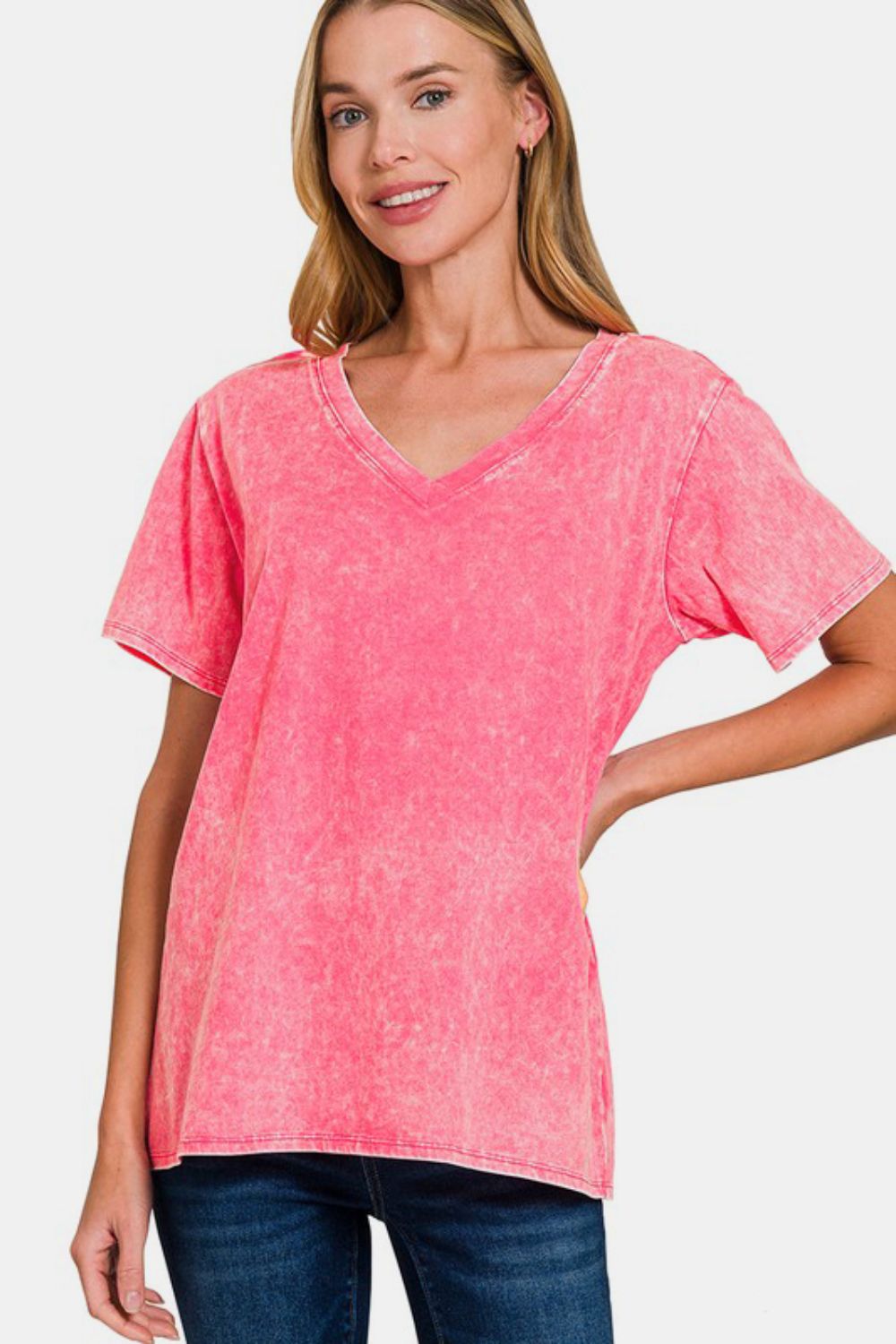 Washed Short Sleeve V-Neck T-Shirt in Strawberry