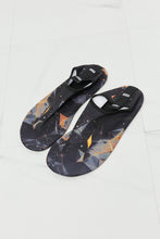 Load image into Gallery viewer, On The Shore Water Shoes in Black/Orange
