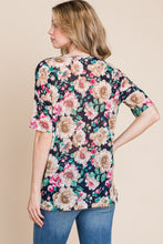 Load image into Gallery viewer, Floral Round Neck Top

