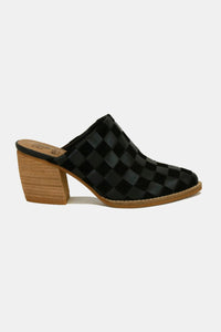 Woven Checkerboard Block Heel Mule Shoes in Black