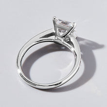 Load image into Gallery viewer, 925 Sterling Silver Zircon Ring
