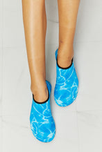 Load image into Gallery viewer, On The Shore Water Shoes in Sky Blue
