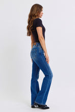 Load image into Gallery viewer, Judy Blue Mid-Rise Bootcut Jeans with Thermal Lining
