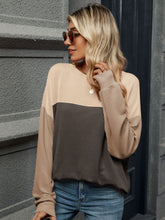 Load image into Gallery viewer, Contrast Round Neck Long Sleeve Top (multiple color options)
