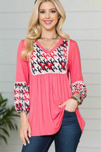 Load image into Gallery viewer, Houndstooth Front Yoke Balloon Sleeve Top
