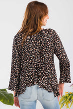 Load image into Gallery viewer, Floral Ruffle Detail Top
