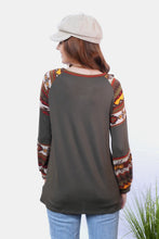 Load image into Gallery viewer, Geometric Round Neck Long Sleeve Top
