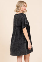 Load image into Gallery viewer, Short Sleeve Babydoll Texture Dress with Pockets
