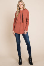 Load image into Gallery viewer, Contrast Drawstring Drop Shoulder Knit Hoodie
