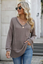 Load image into Gallery viewer, Exposed Seam V-Neck Long Sleeve Top (multiple color options)
