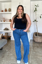 Load image into Gallery viewer, Judy Blue High Rise Straight Jeans
