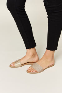 Rhinestone Open Toe Flat Sandals