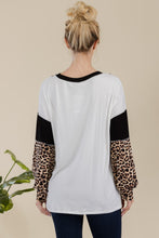 Load image into Gallery viewer, Leopard Color Block Exposed Seam Top
